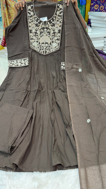Aadi Sale/kurti 62041300/party wear