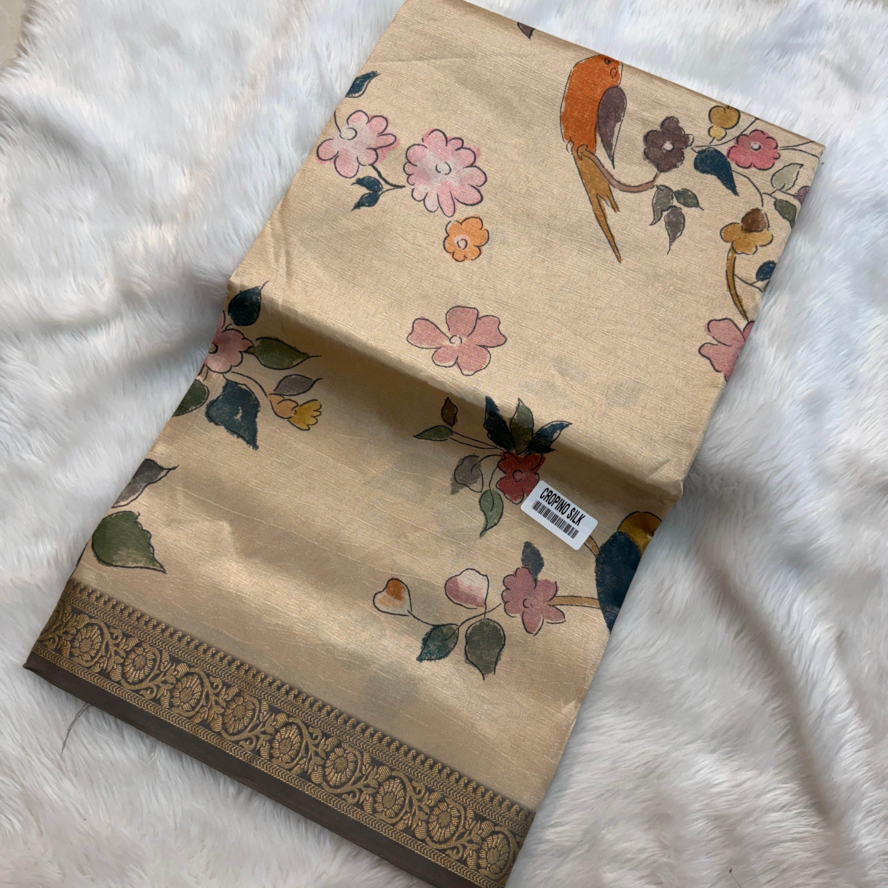 MRC231 Cropino Silk