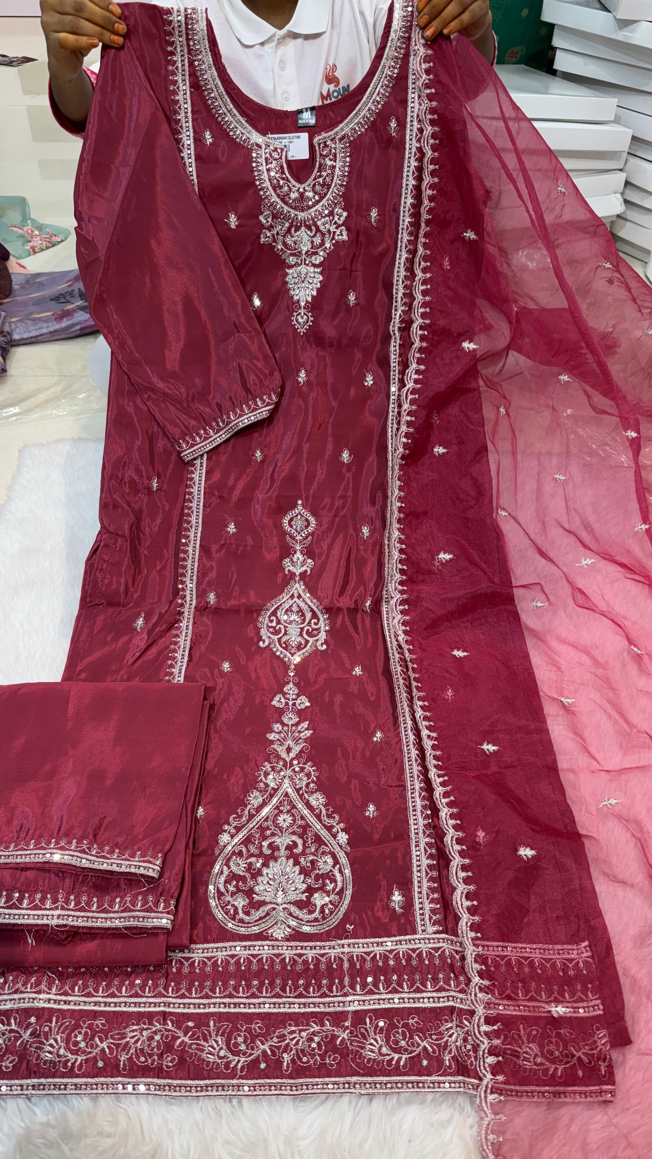 Aadi Sale/kurti 62041300/party wear