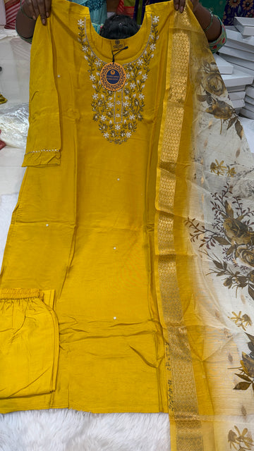 Aadi Sale/kurti 62041300/party wear