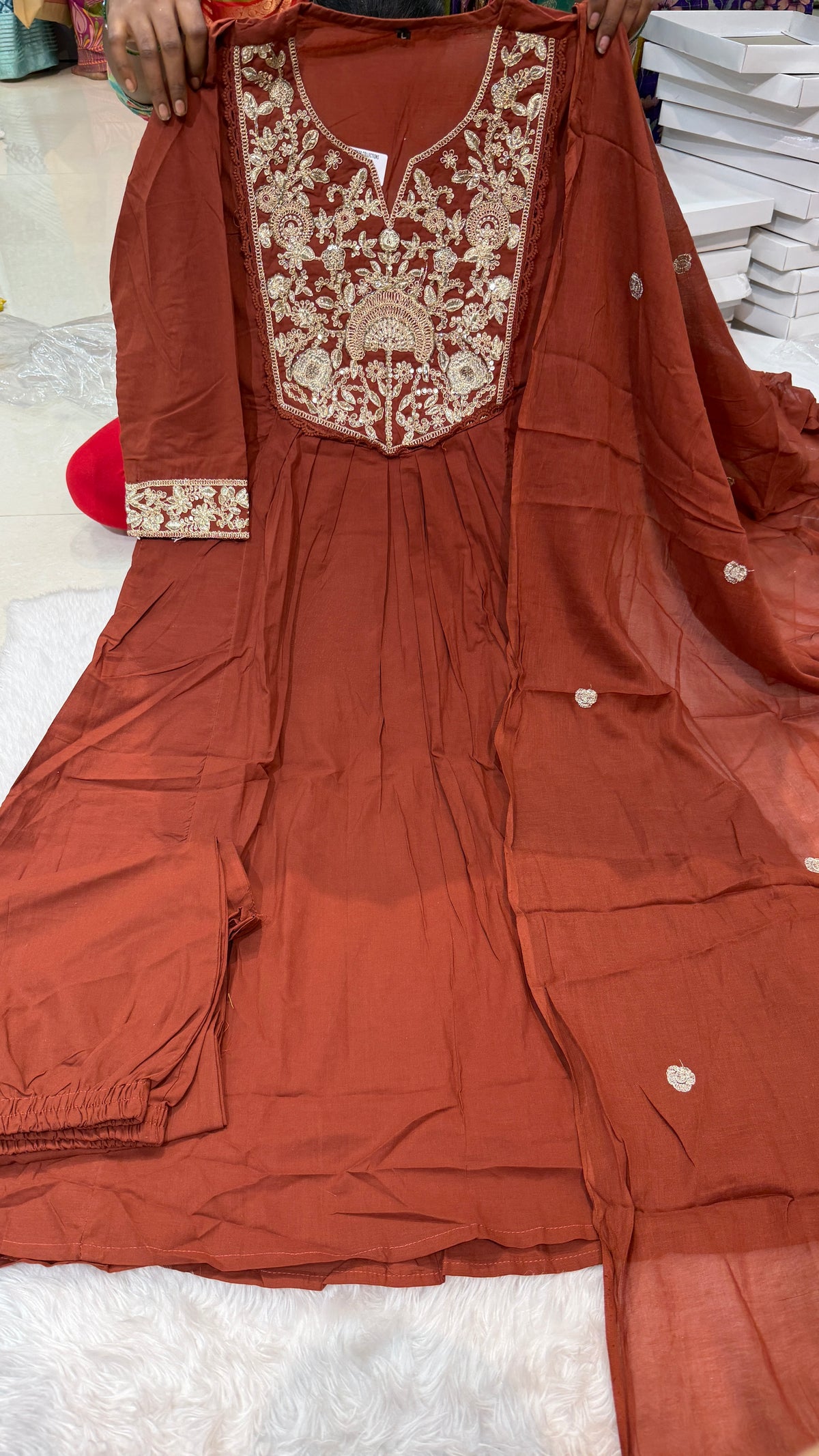 Aadi Sale/kurti 62041300/party wear