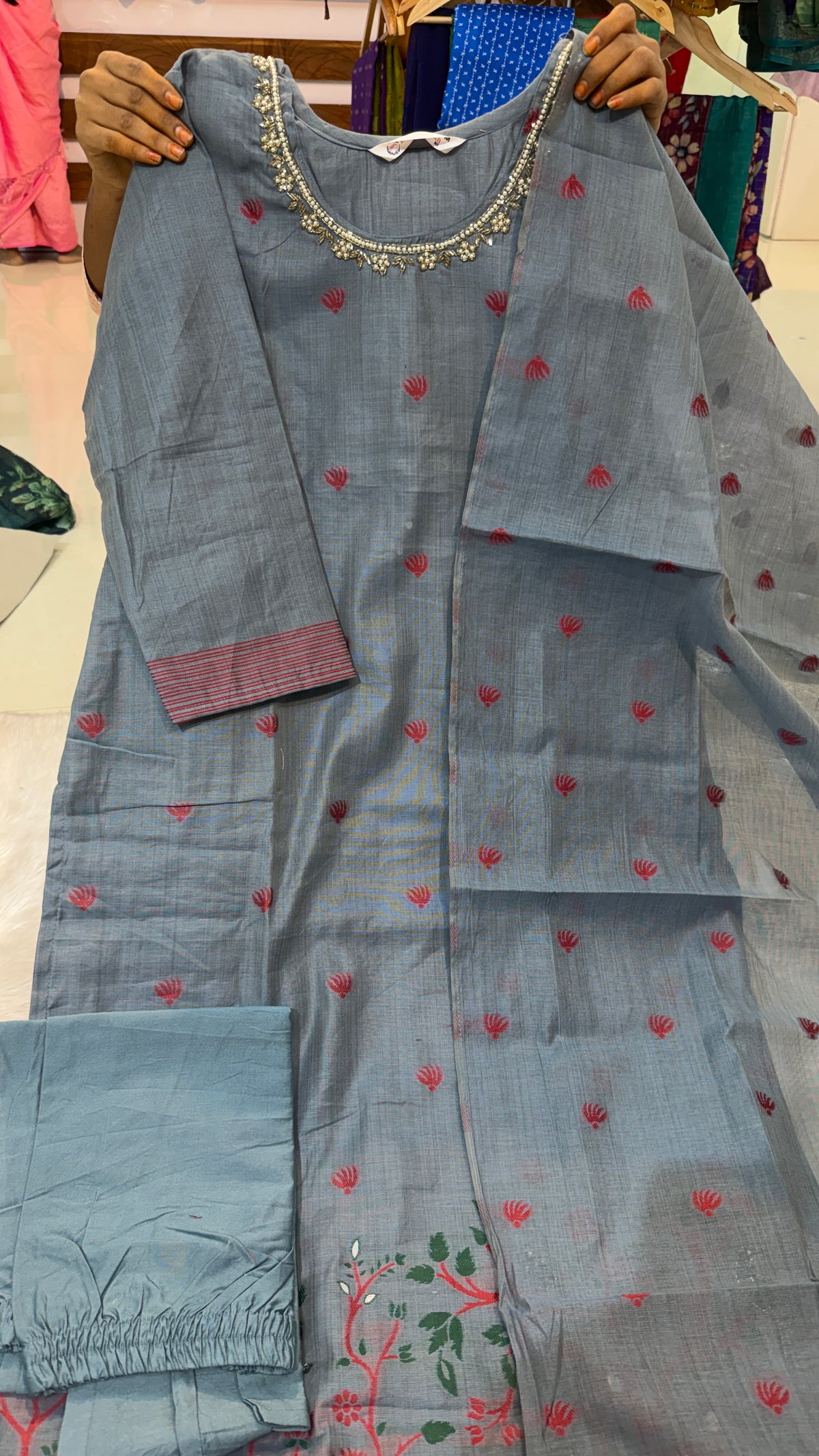 Aadi Sale/kurti 62041300/party wear