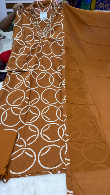 Aadi Sale/kurti Tbk25