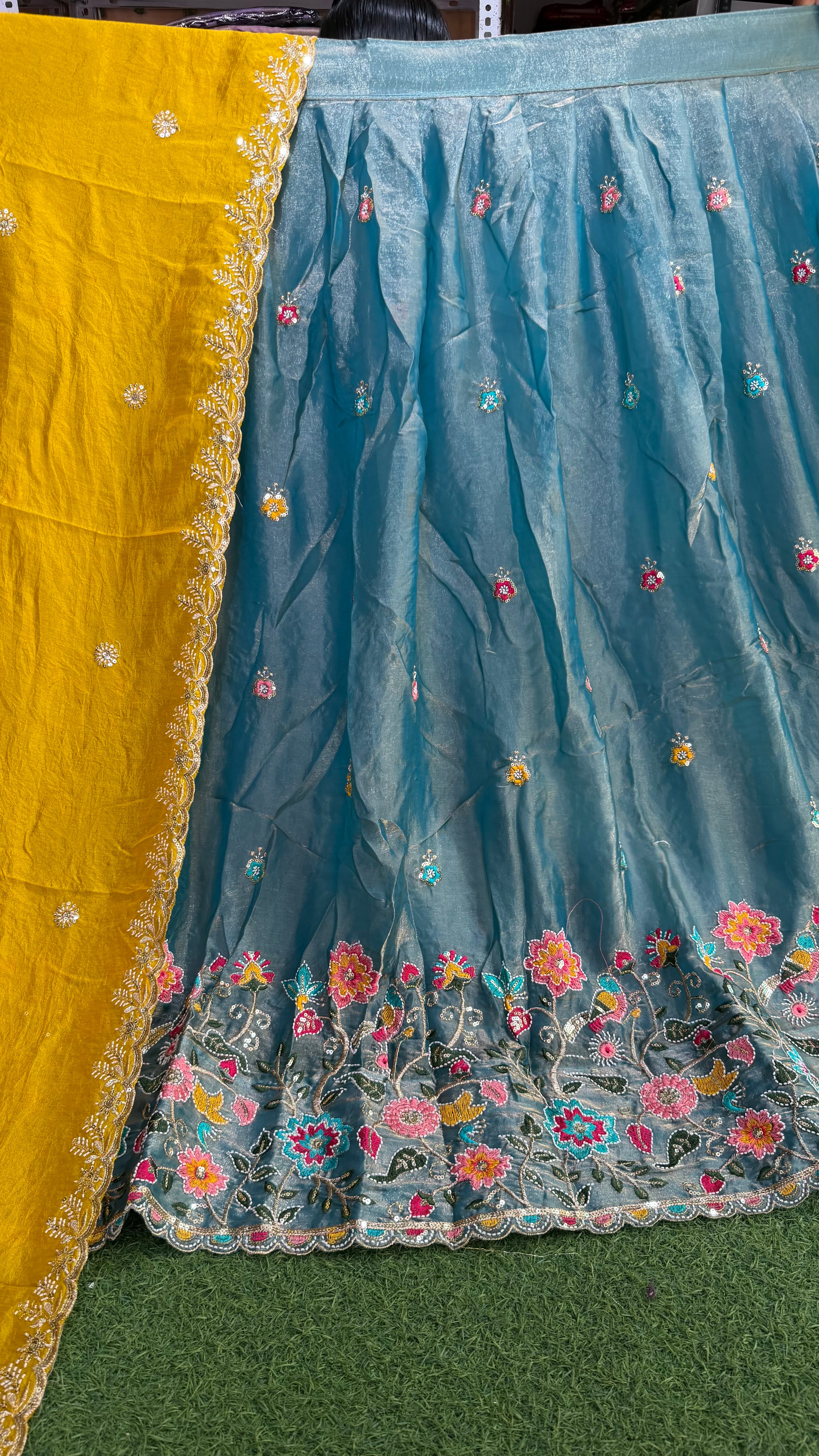 MRC147 Fashion Beauty Space Silk