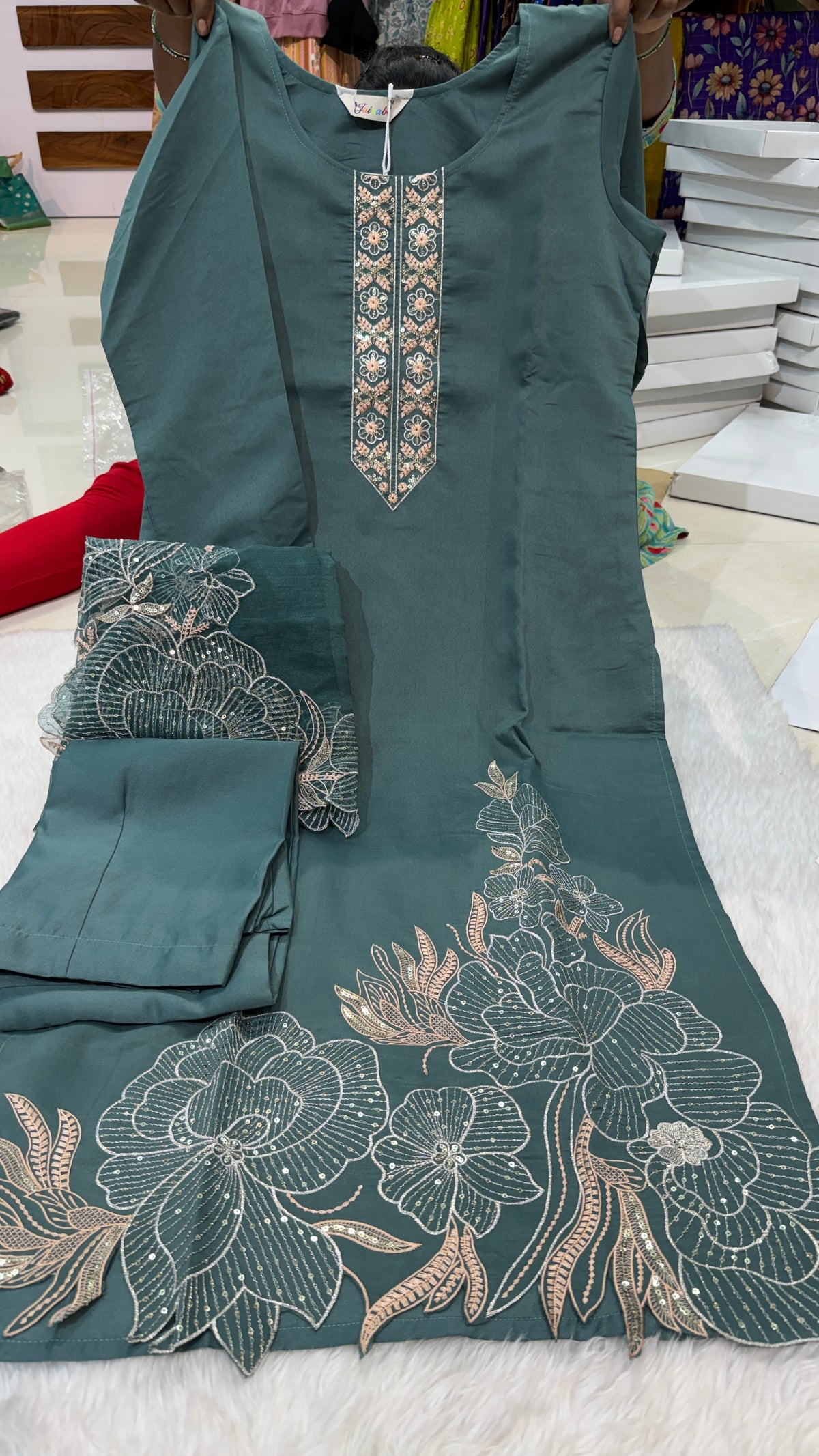 Aadi Sale/kurti 62041300/party wear