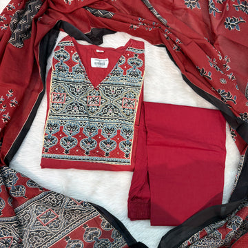 Aadi Sale/kurti 62041300/party wear