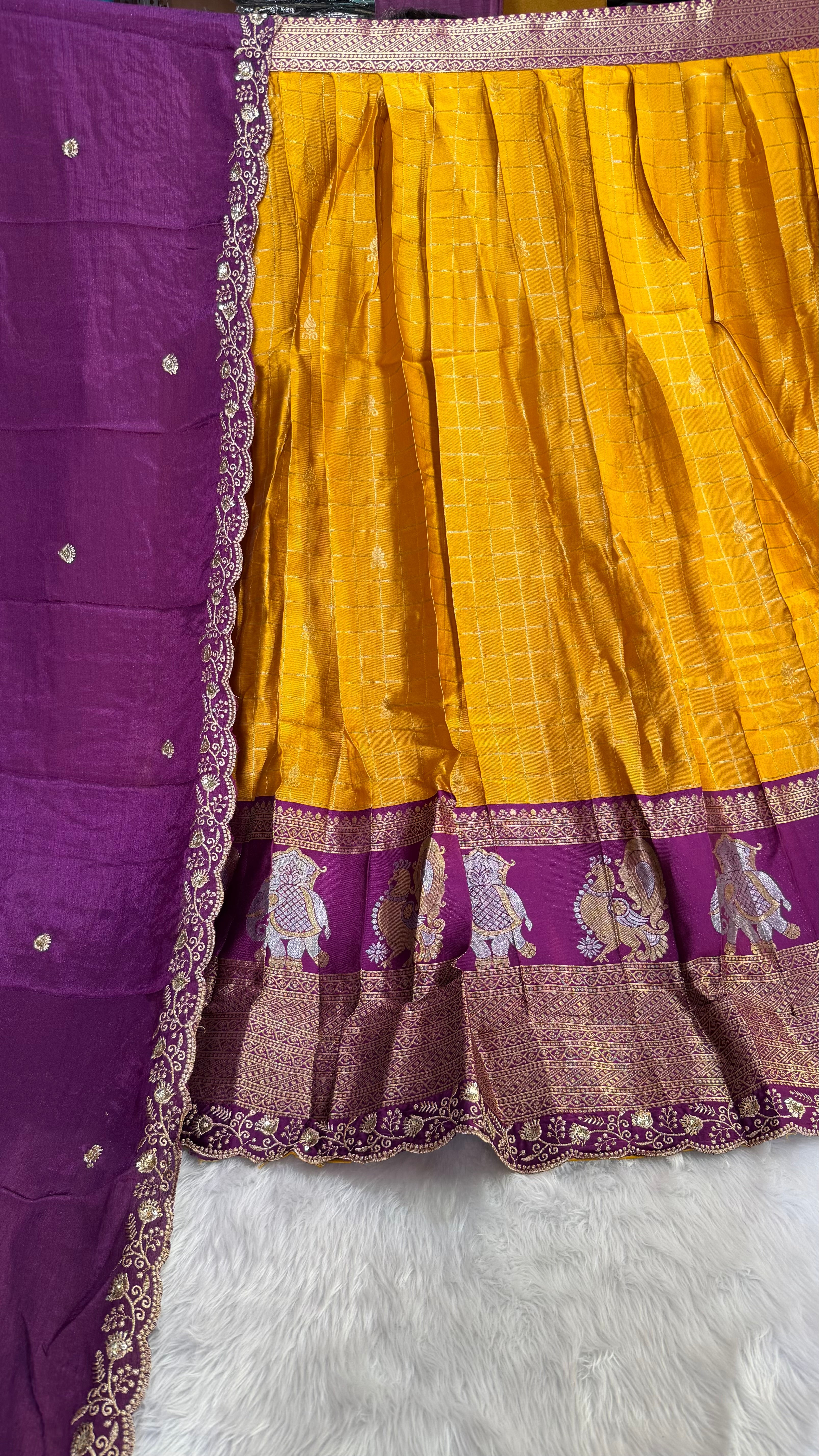 MRC153 Meghna 3 / Banaras Soft pattu