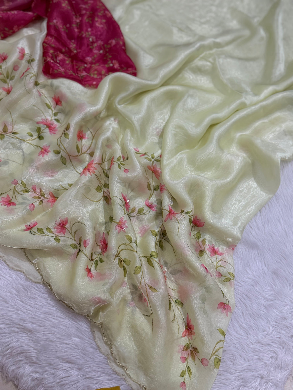 MRC323 Jay Shree pink butterfly