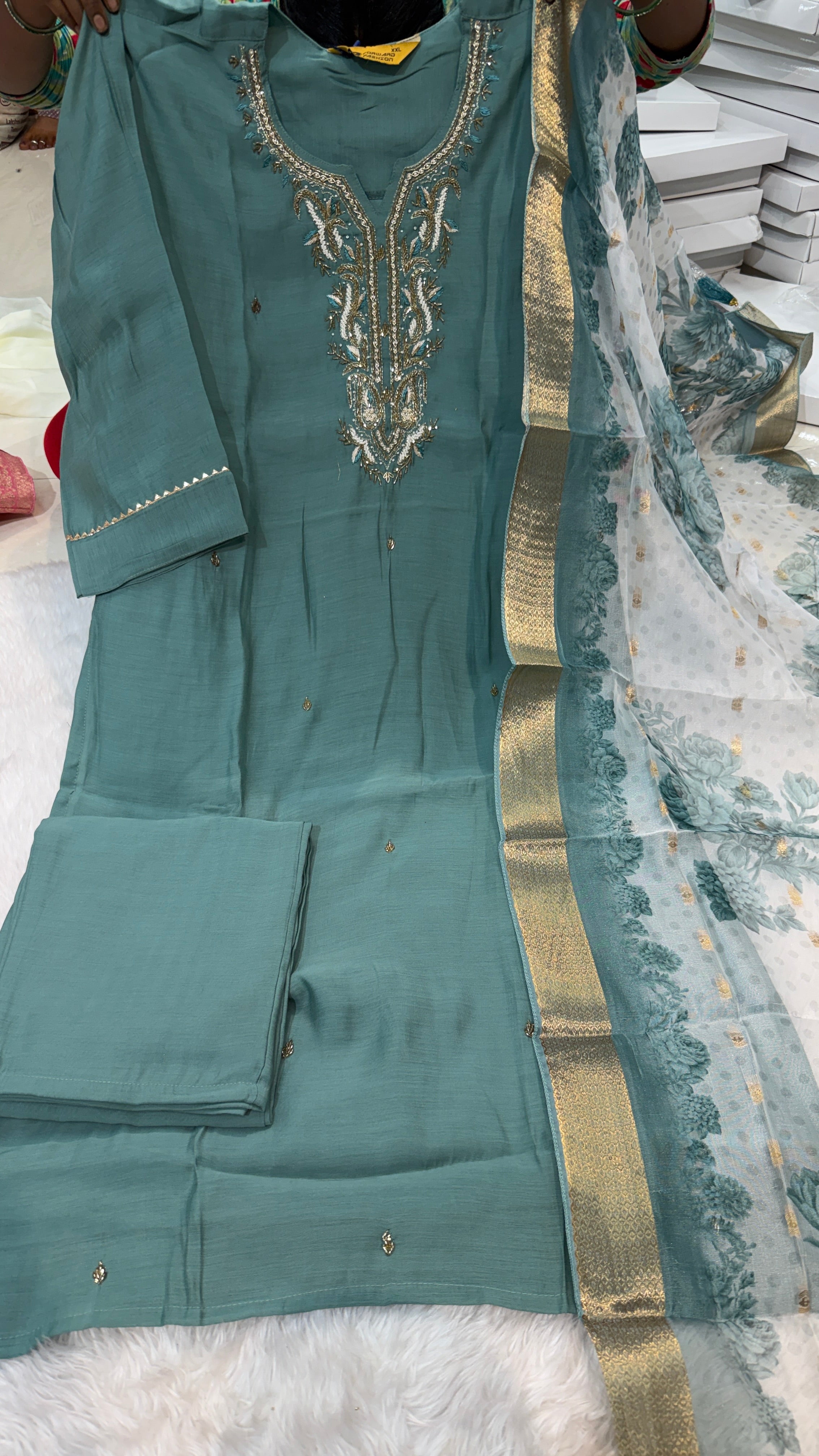 Aadi Sale/kurti 62041300/party wear