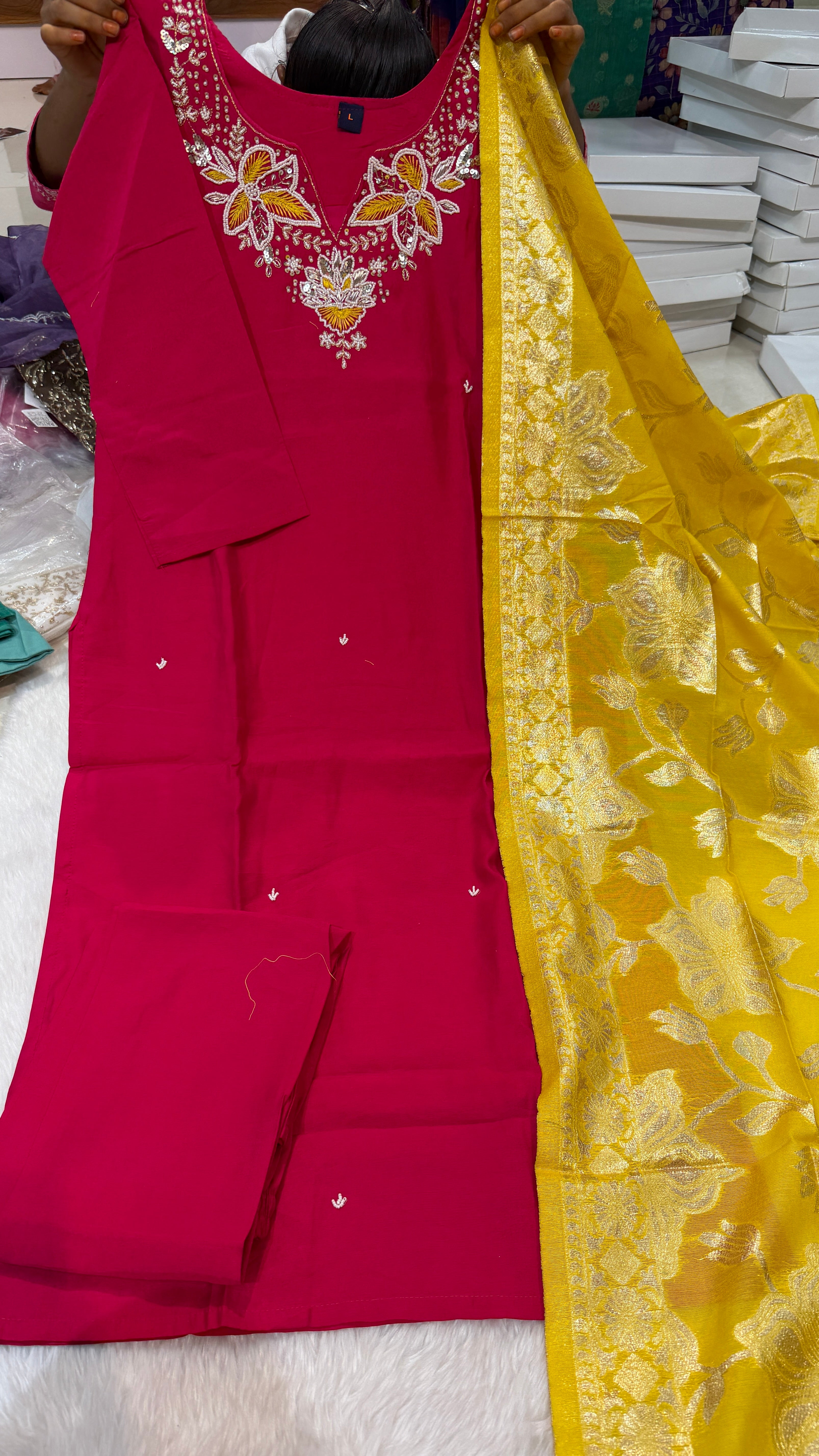 Aadi Sale/kurti 62041300/party wear