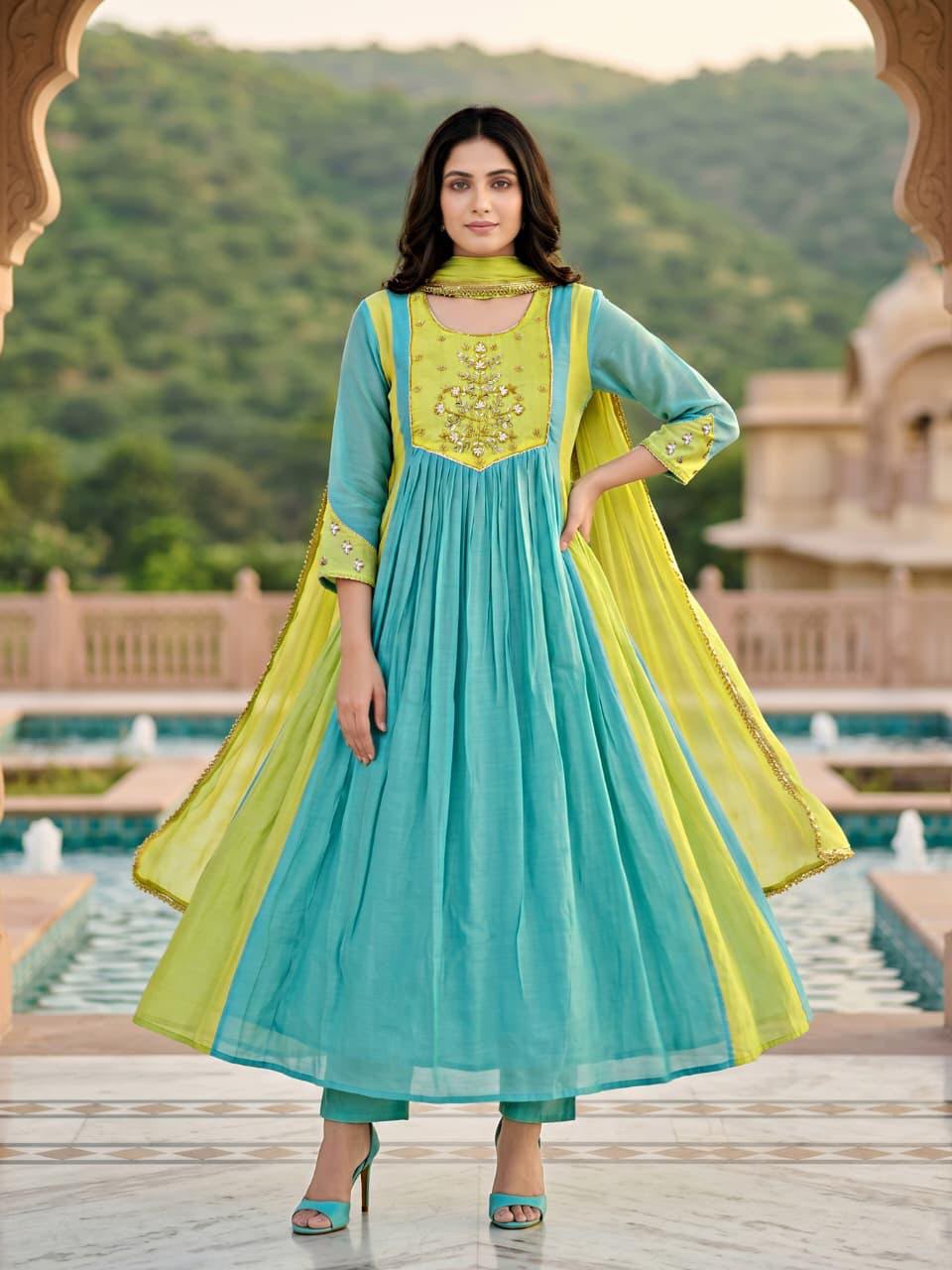 MRC262 Mul Chanderi Pure Hand work
