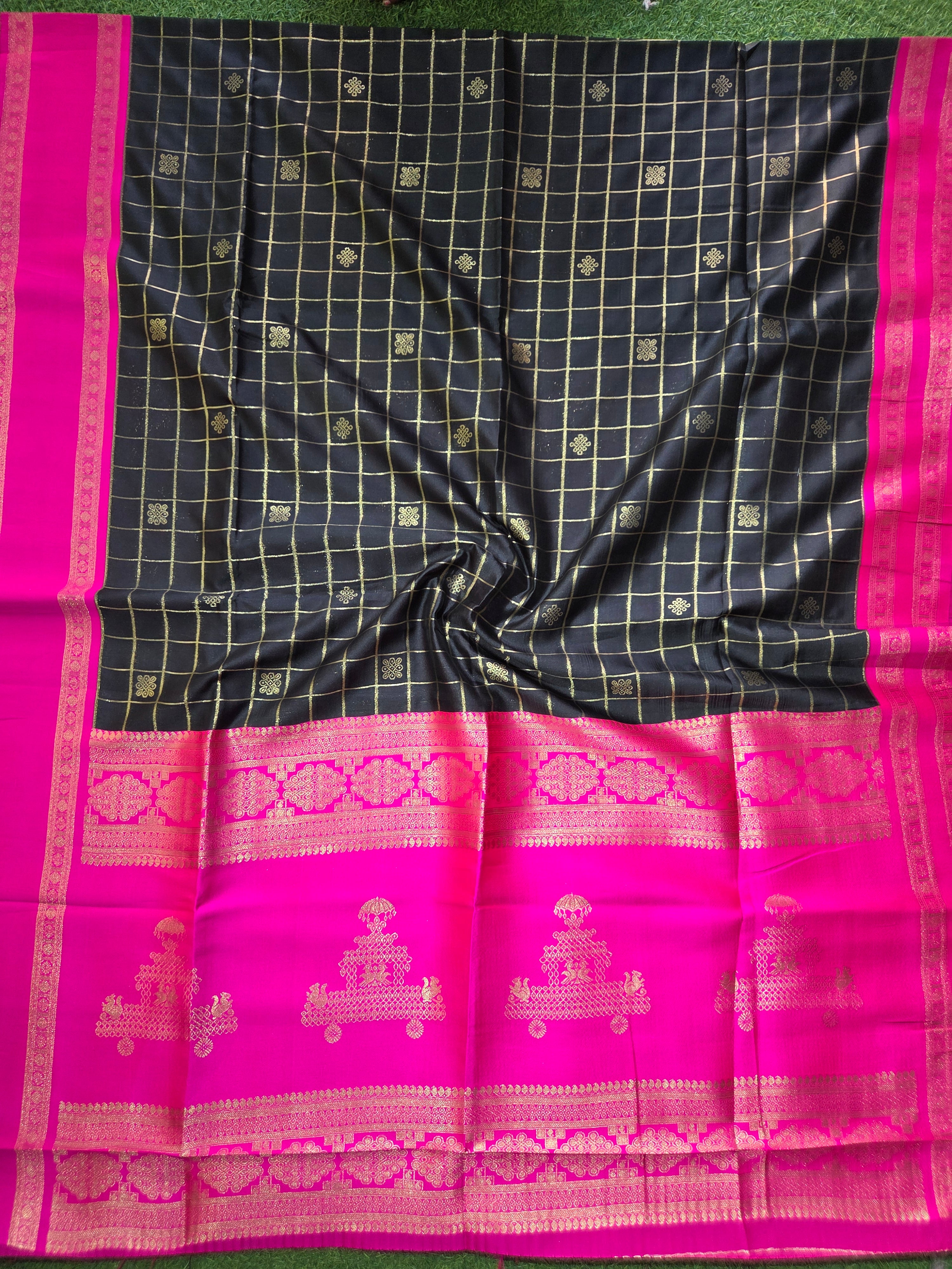 MRC77 Vintage Gadwal Silk