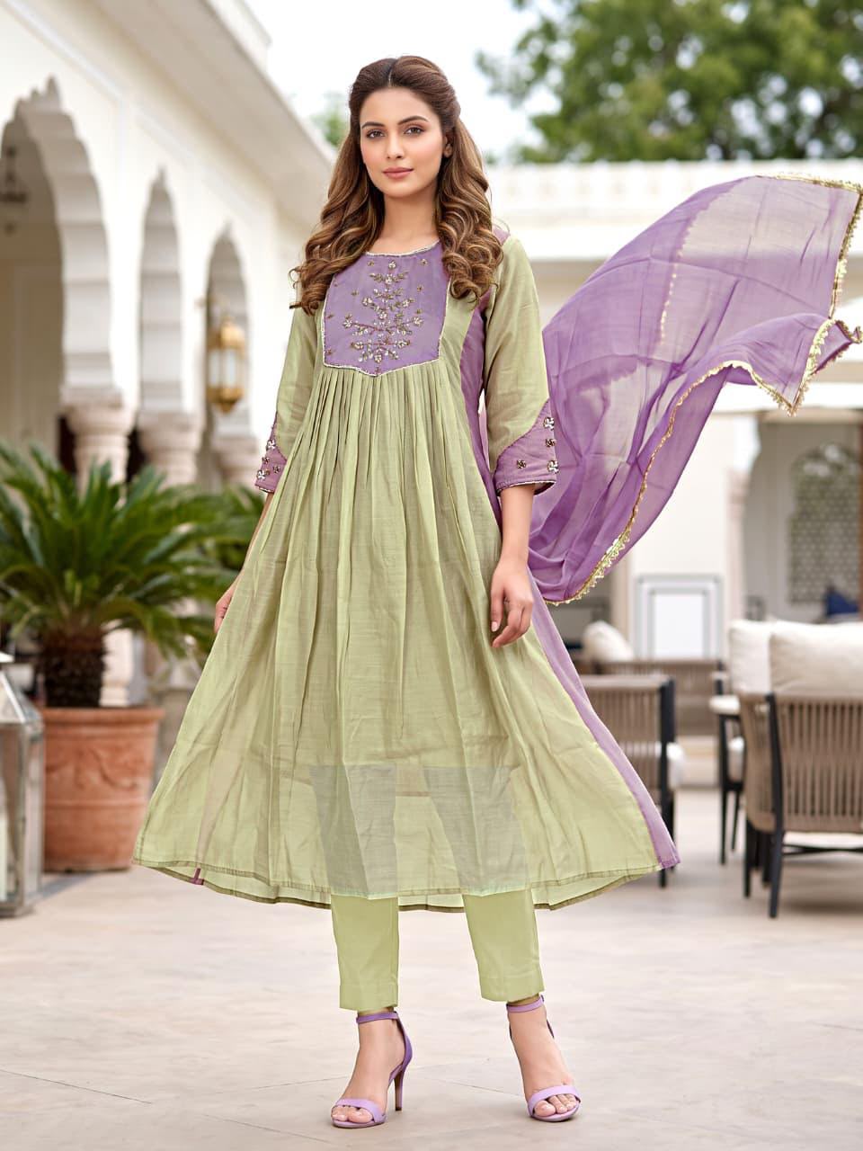 MRC262 Mul Chanderi Pure Hand work
